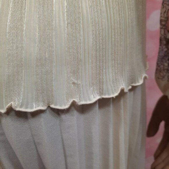 Vintage 70s Pleated Floral Butterfly Dress Cream Semi Sheer Long sleeve size M - Picture 9 of 12